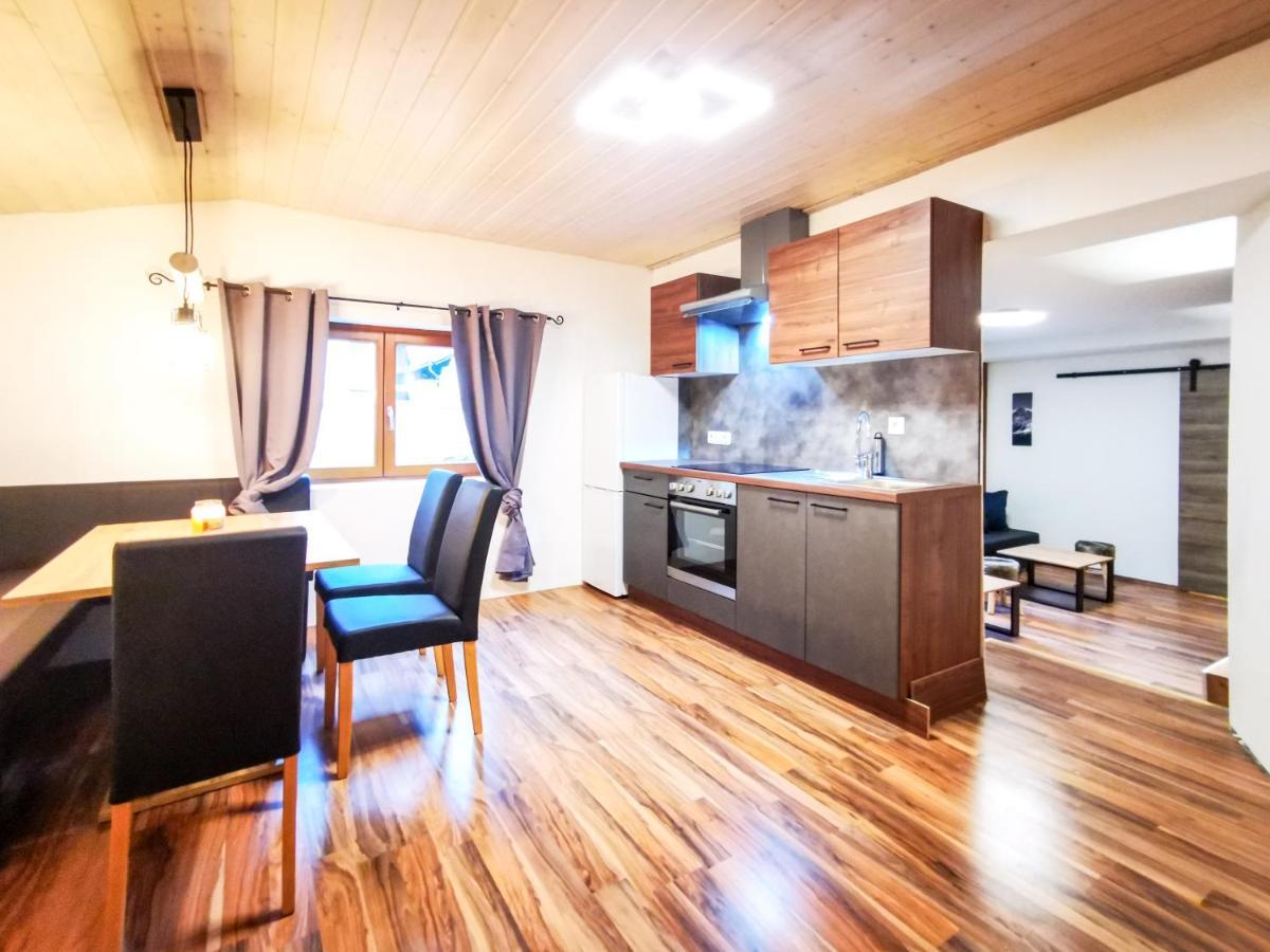Alpenchalet Dona Partenen Exterior photo